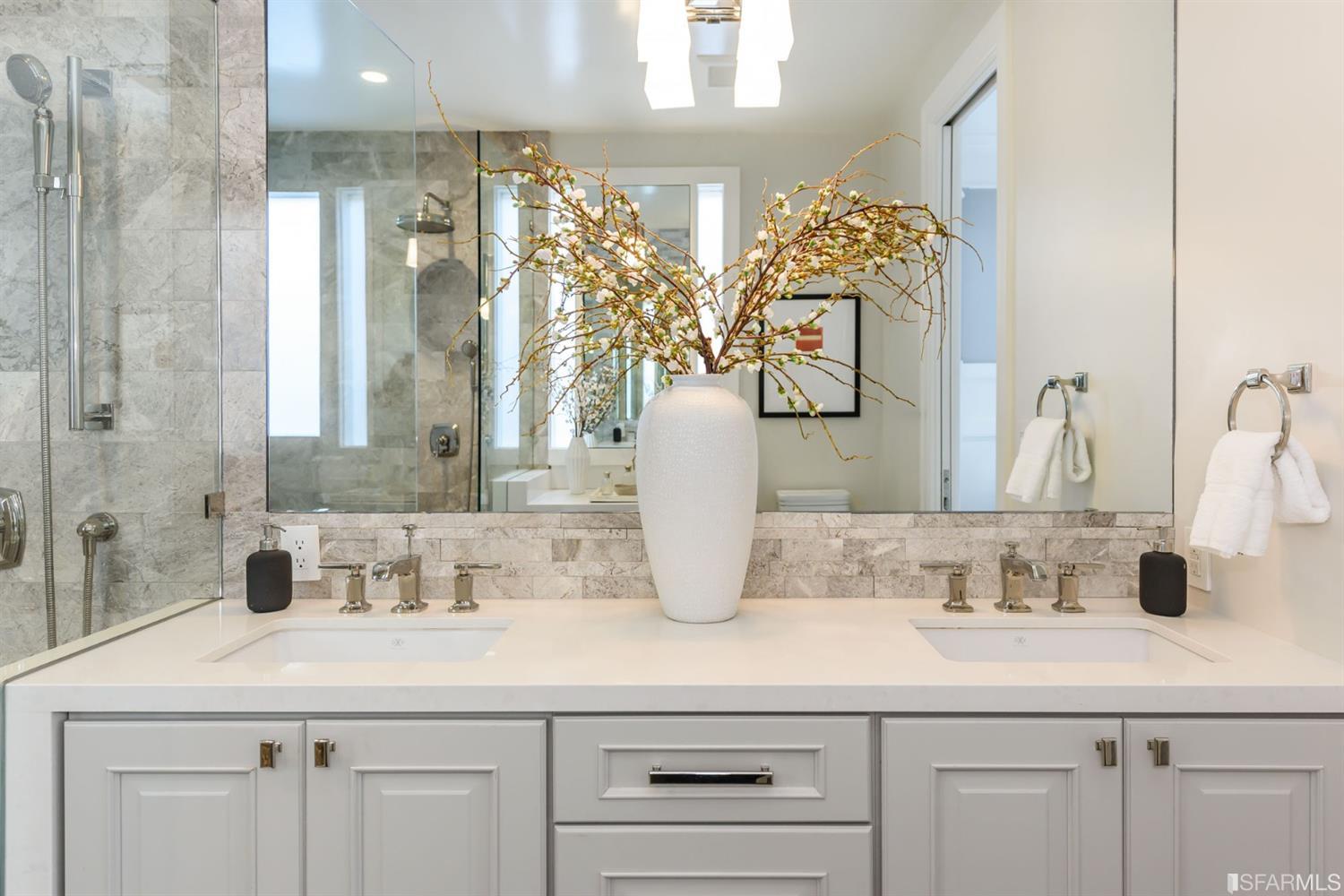 3044 California Street