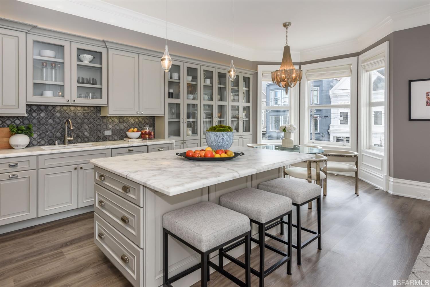 3044 California Street