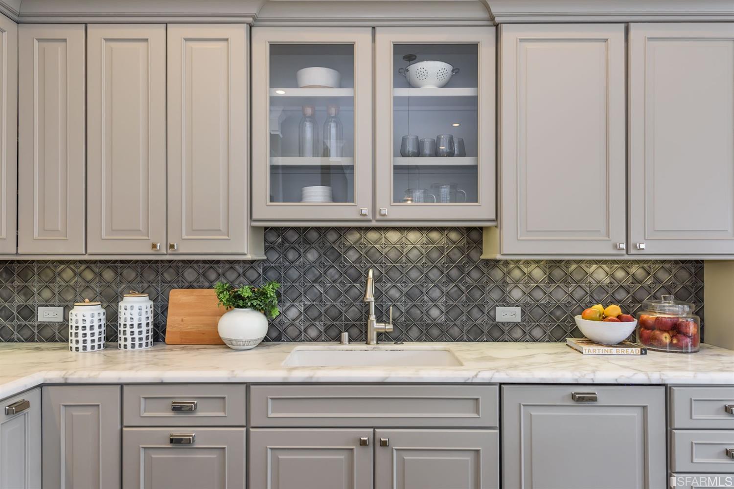 3044 California Street