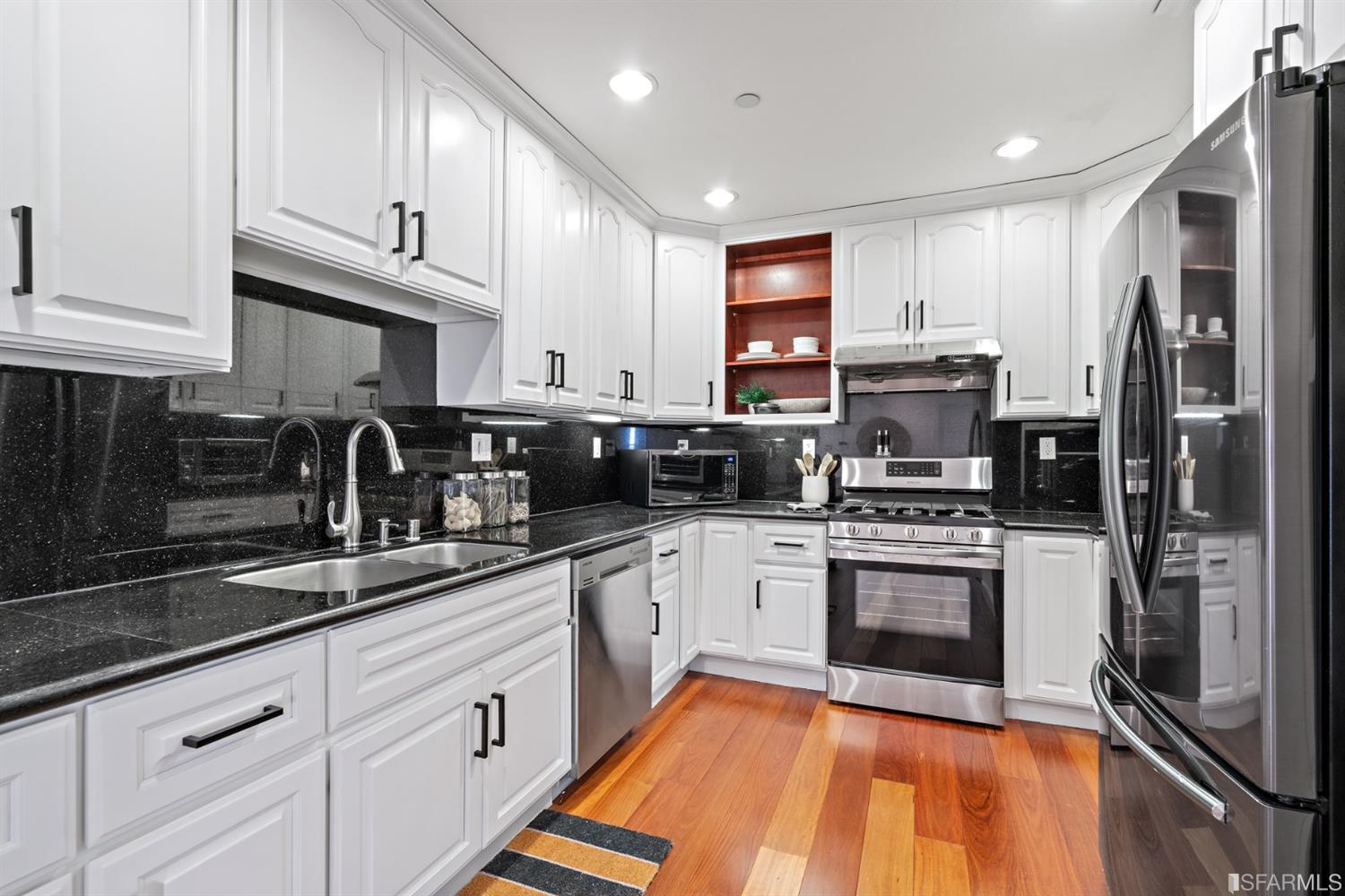 1408 31st Avenue Unit: 403