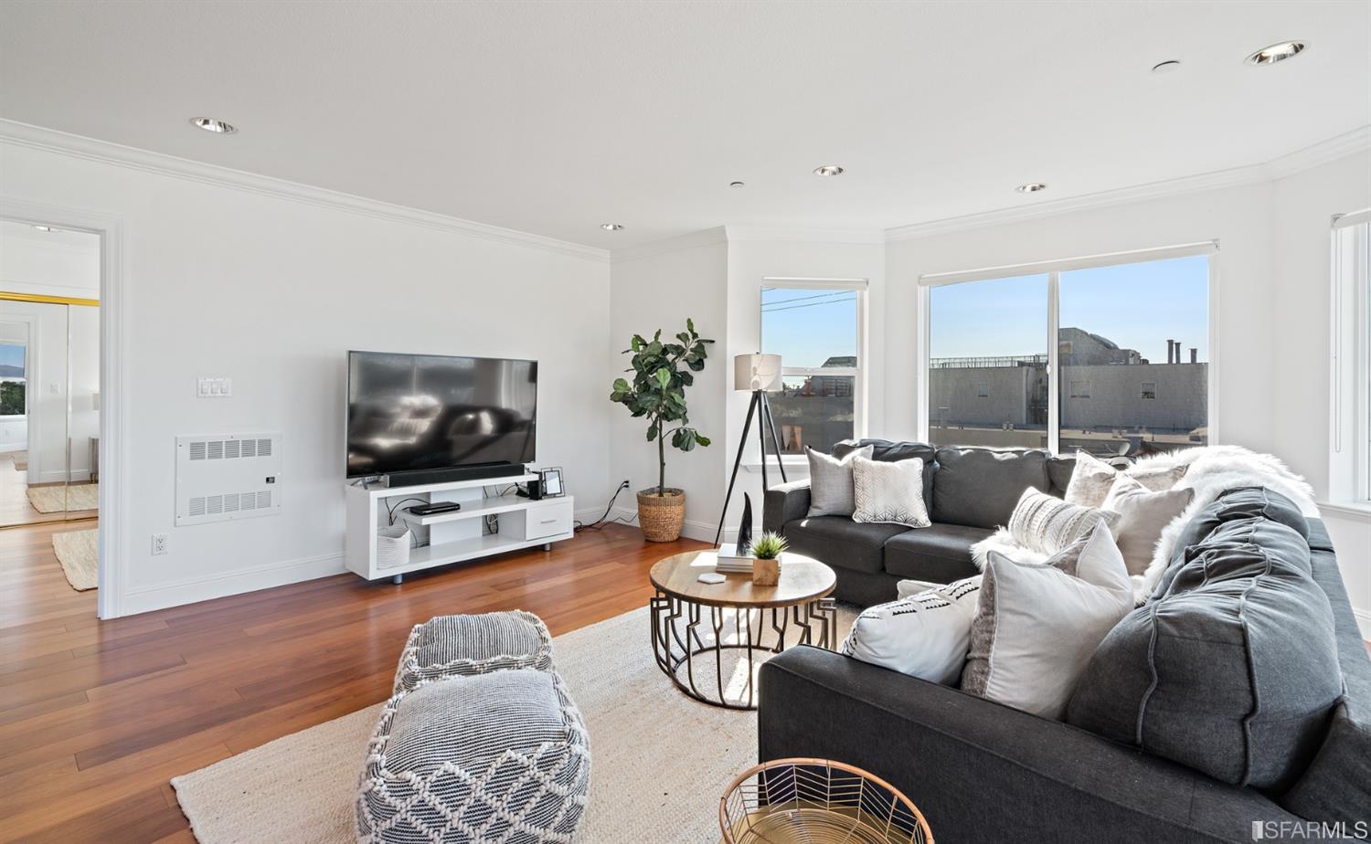 1408 31st Avenue Unit: 403