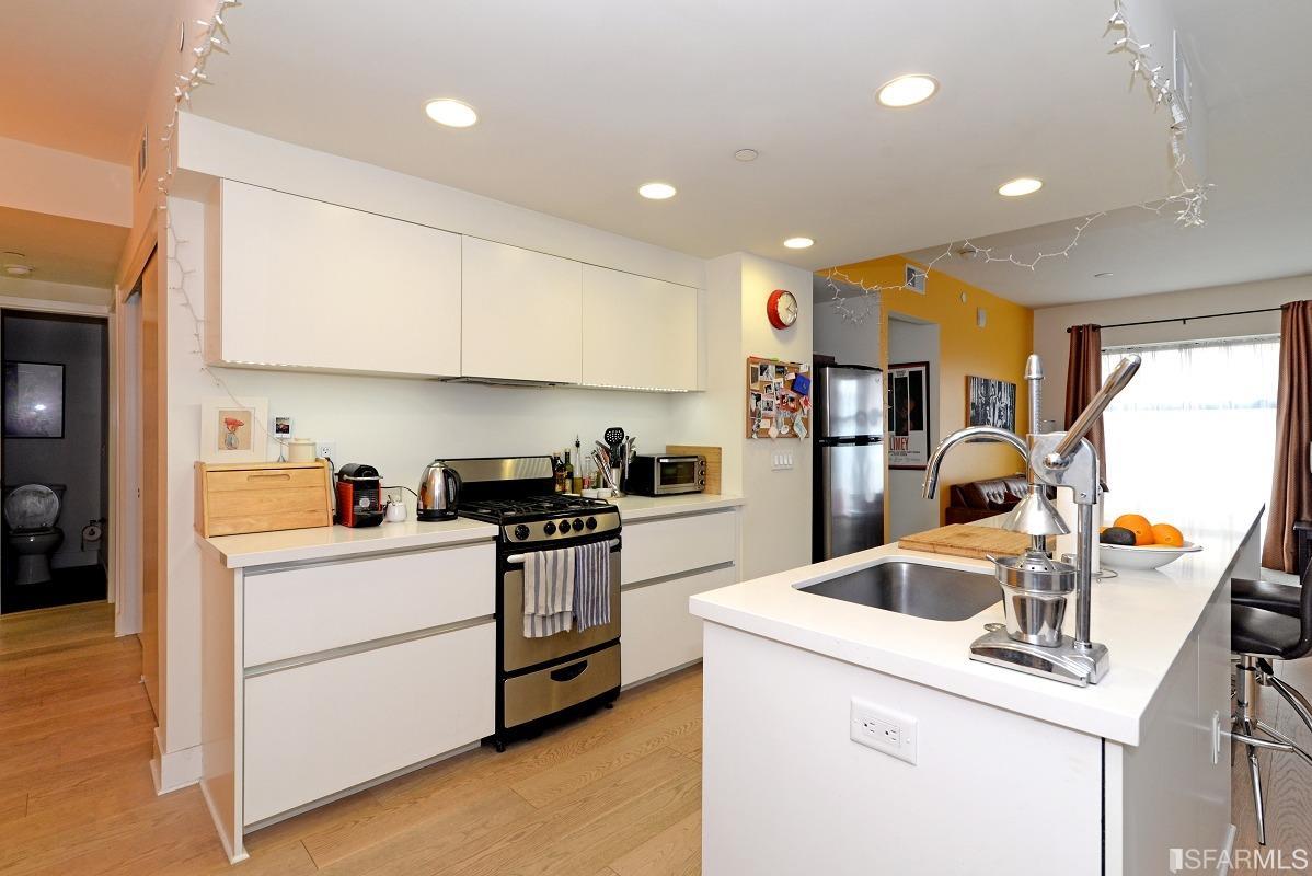 1080 Sutter Street Unit: 404