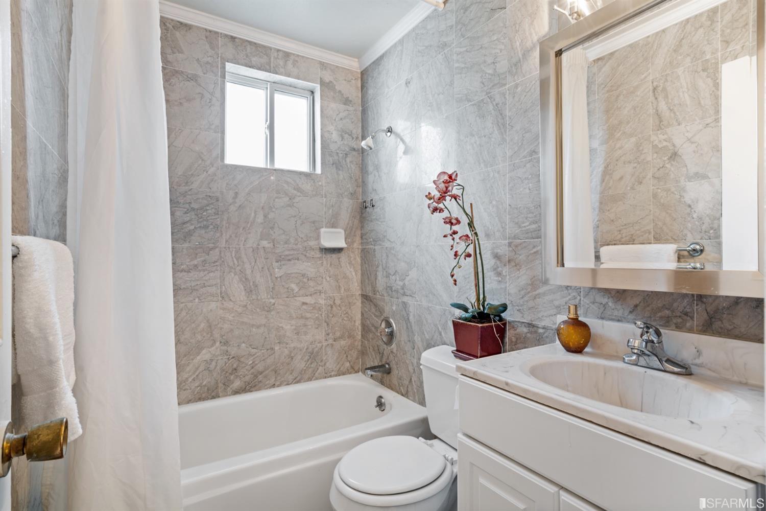 2924 Sacramento Street