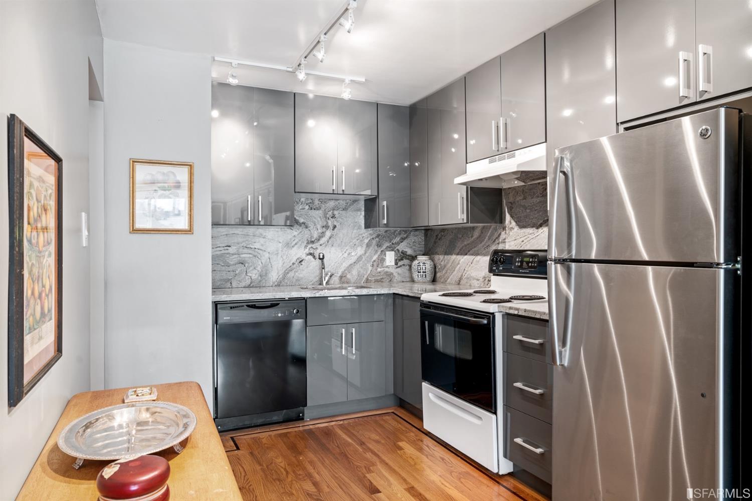 2924 Sacramento Street