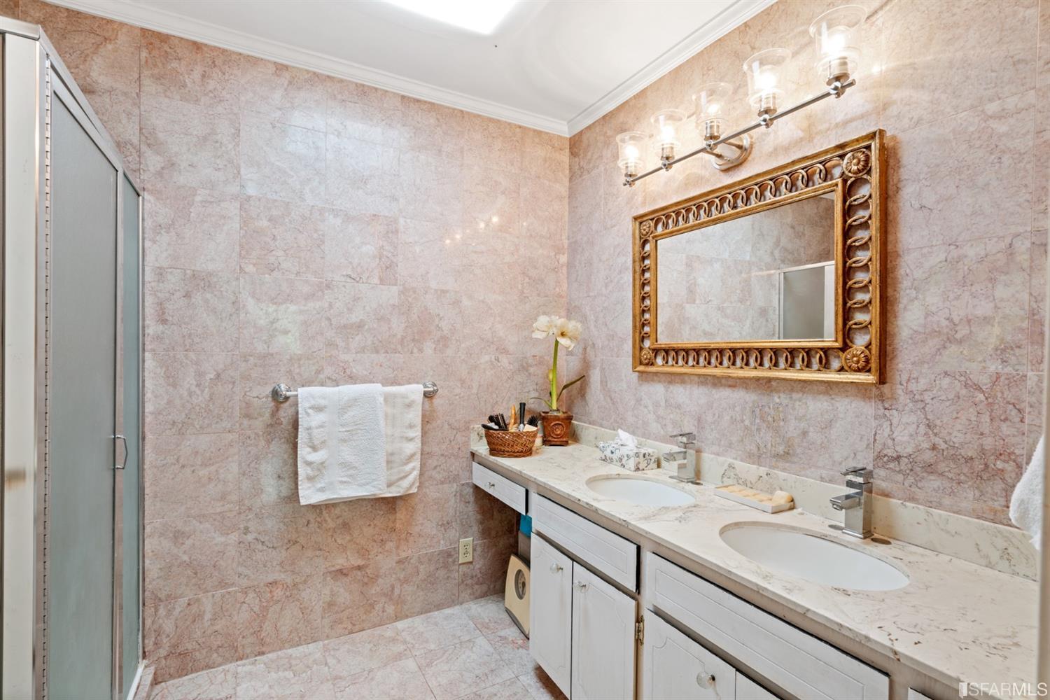 2924 Sacramento Street