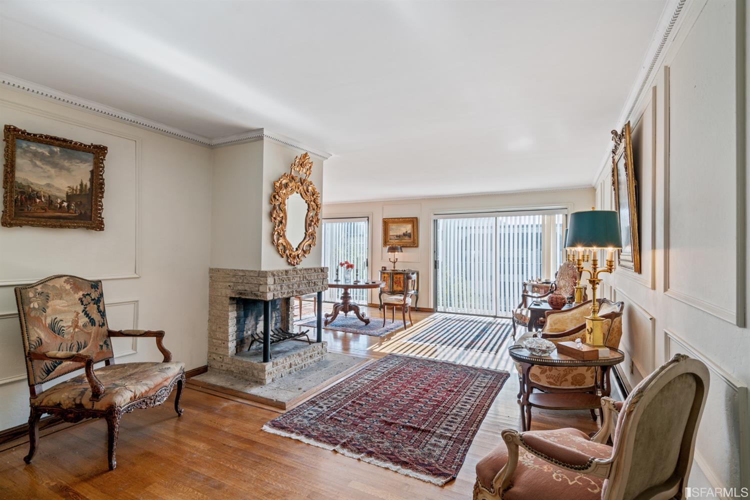 2924 Sacramento Street