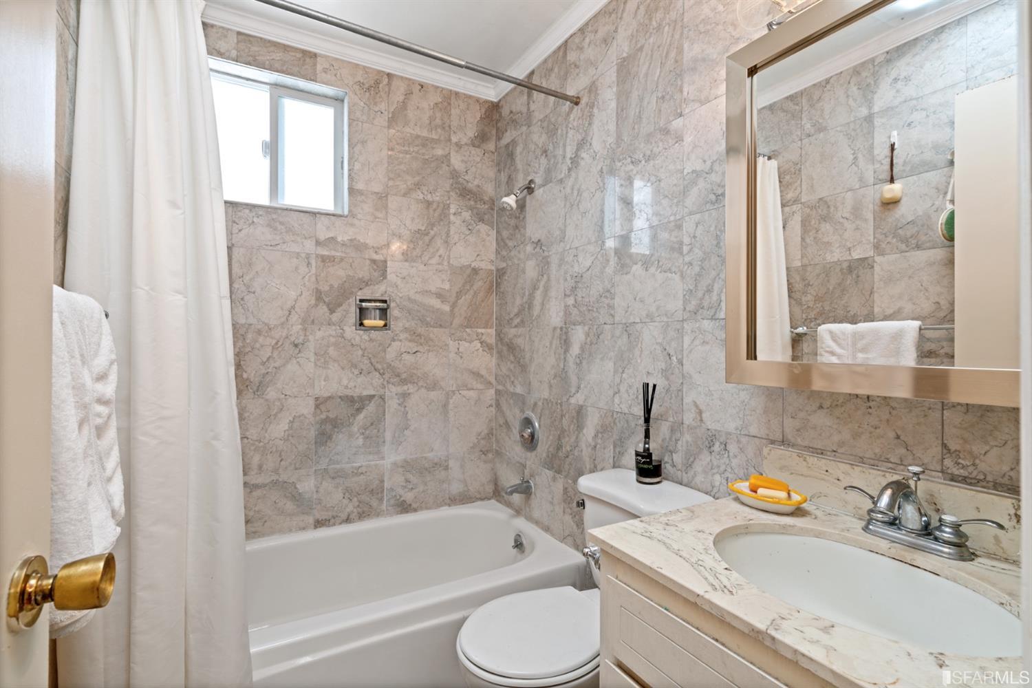 2924 Sacramento Street