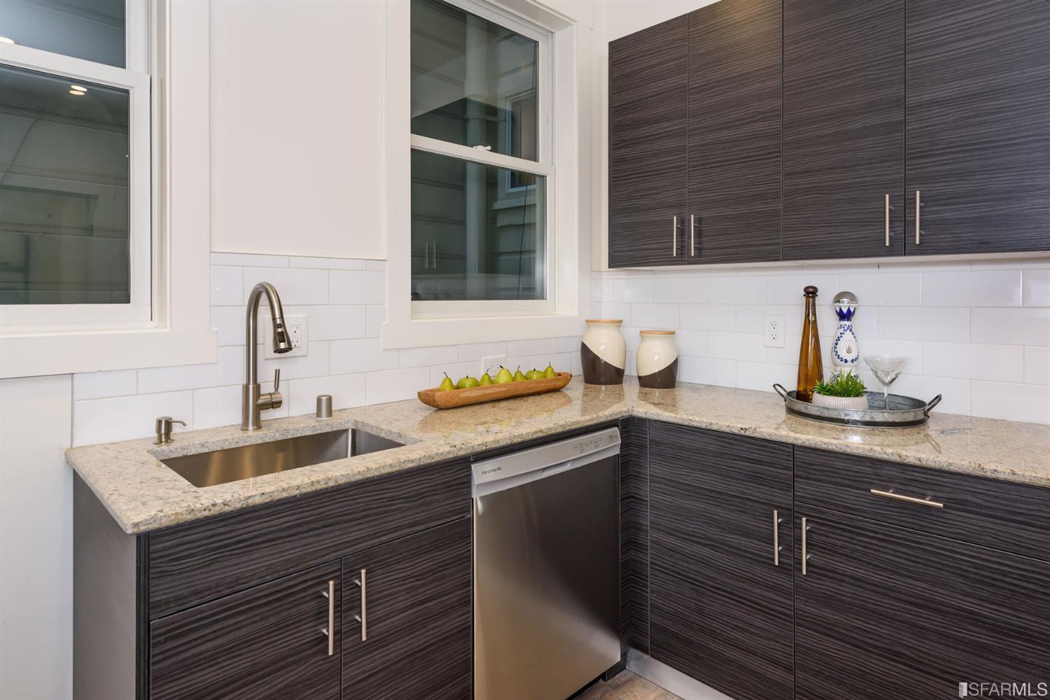 1100 Leavenworth Street Unit: 1