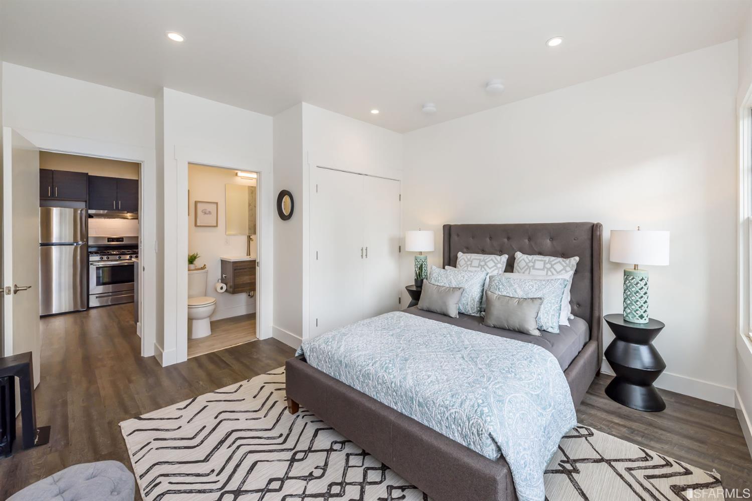 1100 Leavenworth Street Unit: 1