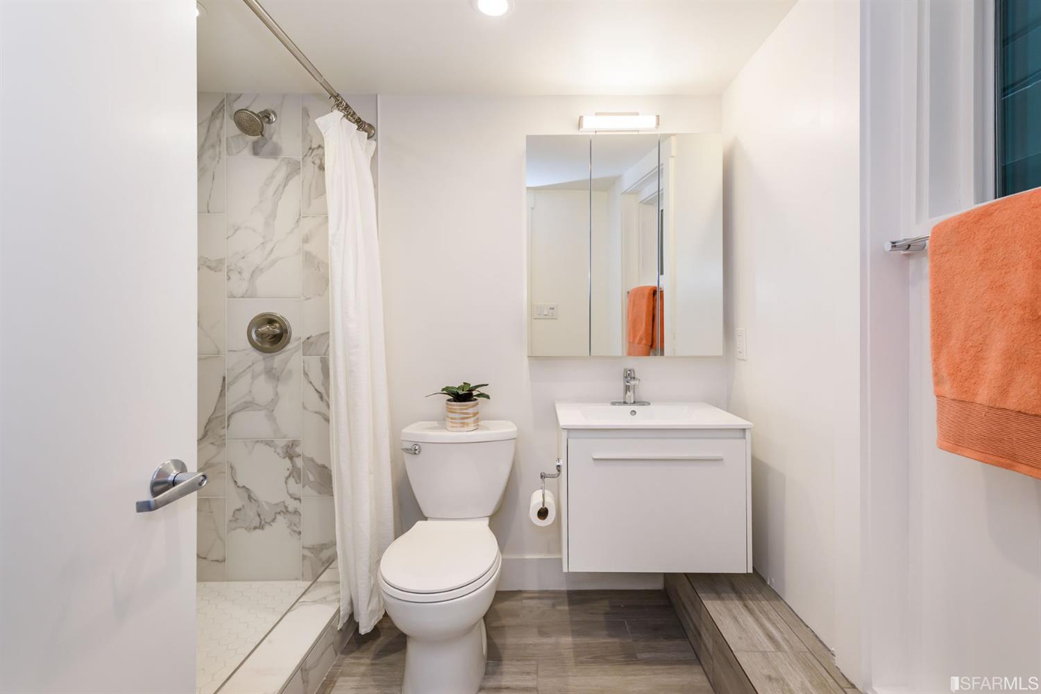 1100 Leavenworth Street Unit: 7