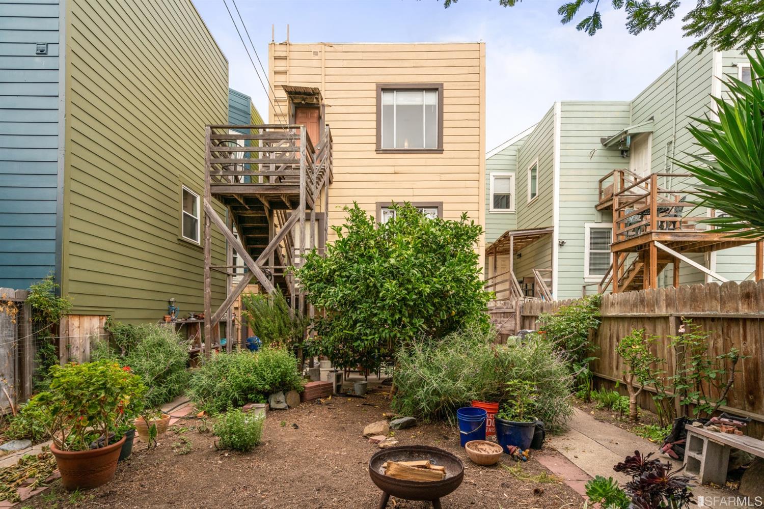 1126 Hampshire Street