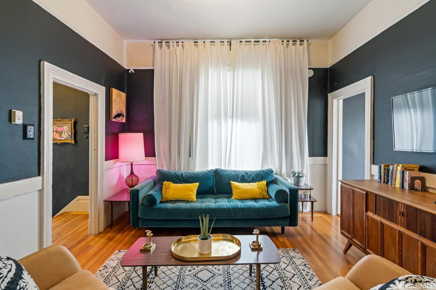 1126 Hampshire Street