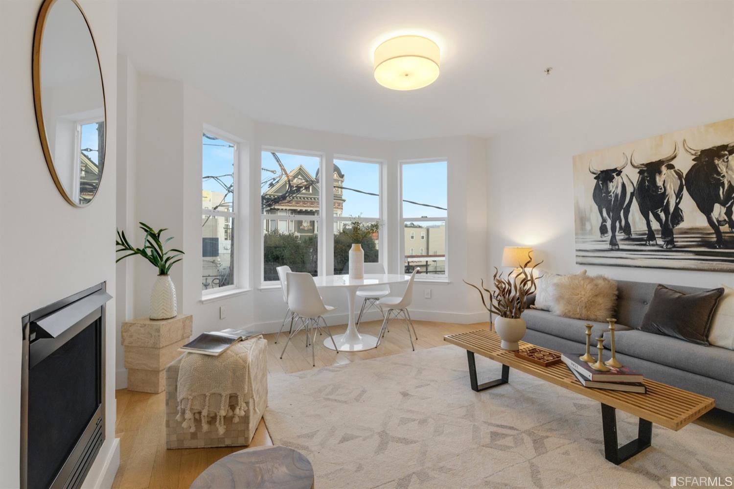 566 South Van Ness Avenue Unit: 14