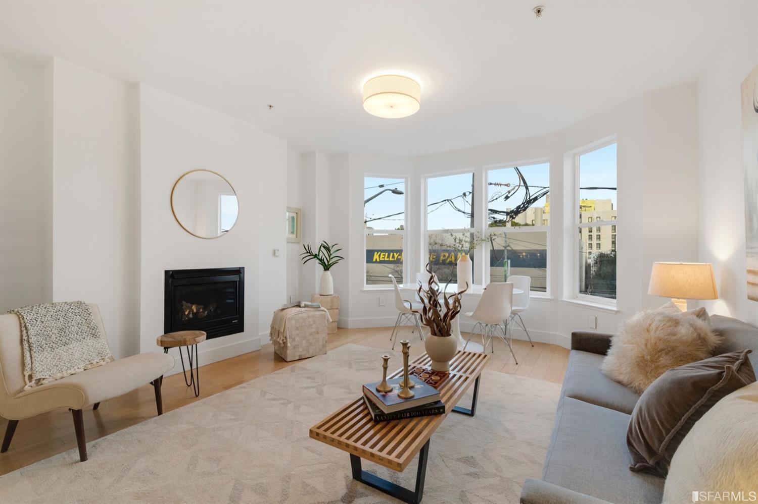 566 South Van Ness Avenue Unit: 14