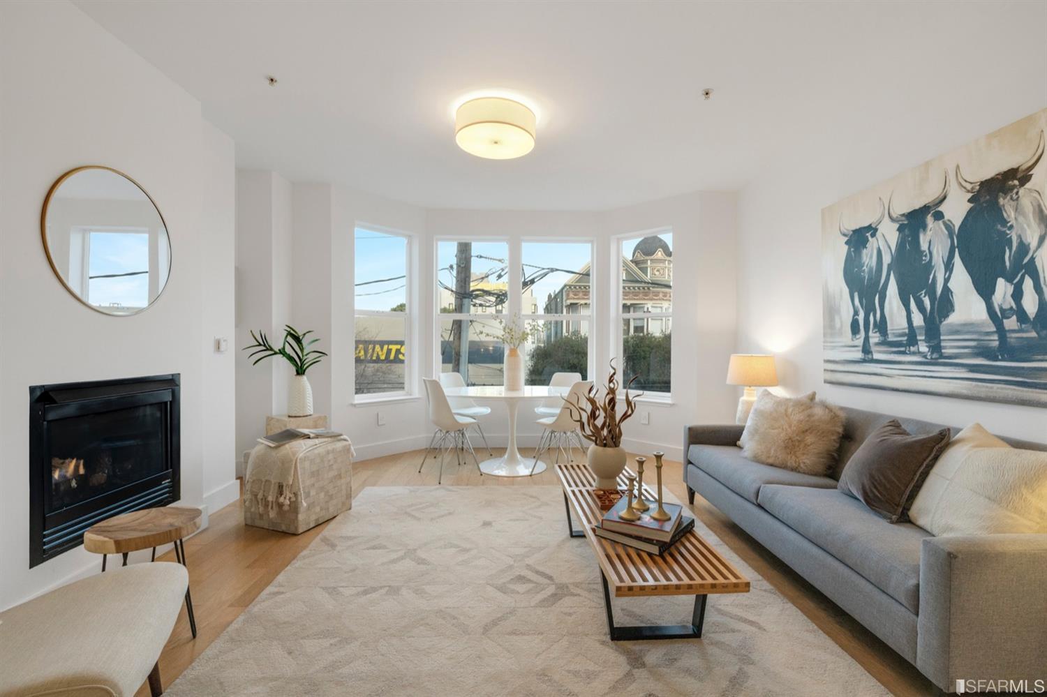 566 South Van Ness Avenue Unit: 14