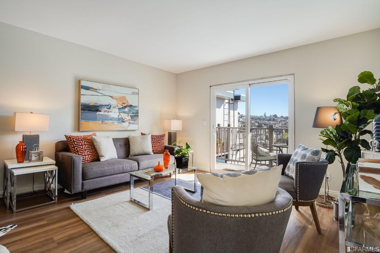 4096 17th Street Unit: 315