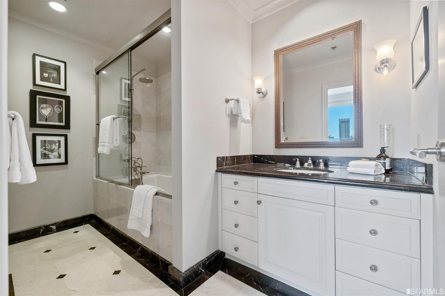 690 Market Street Unit: 1802