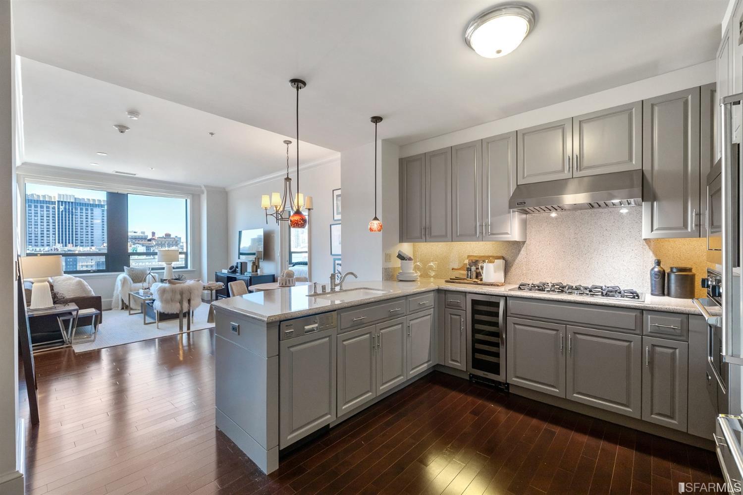 690 Market Street Unit: 1802