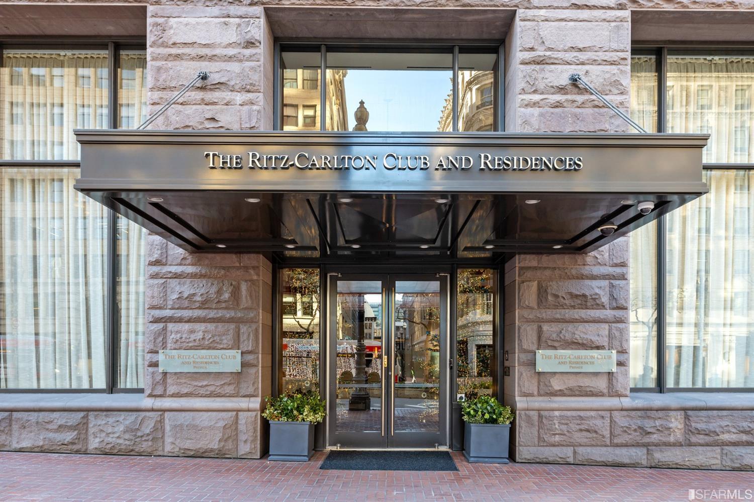 690 Market Street Unit: 1802