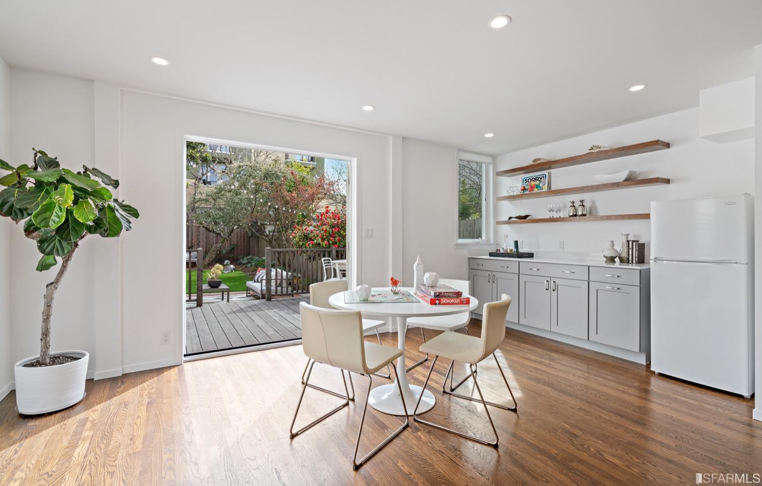 1635 Chestnut Street