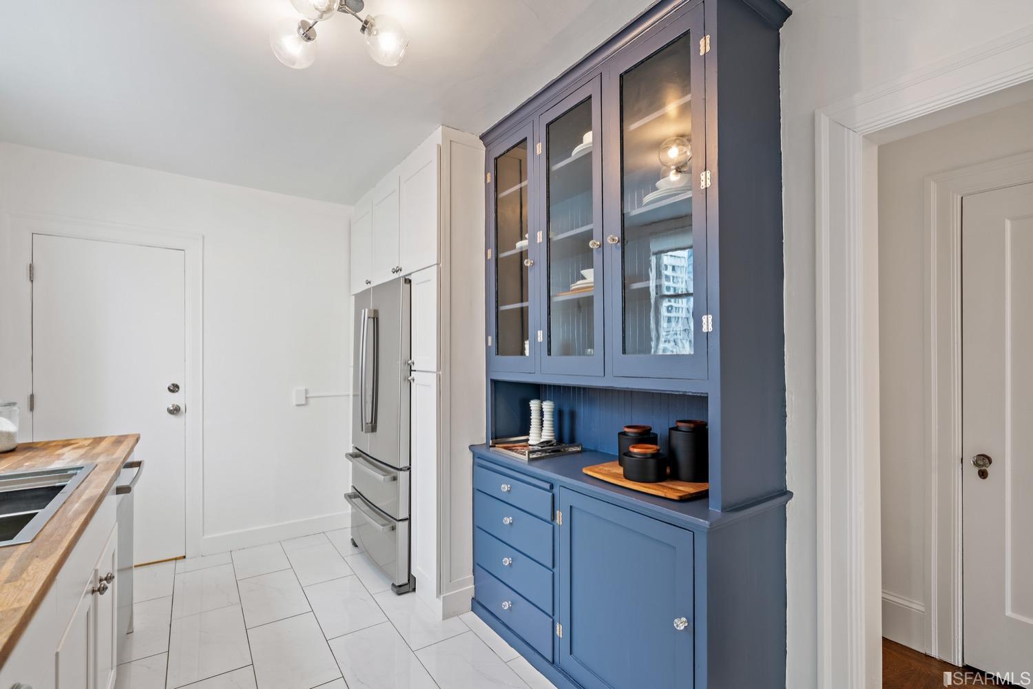 1635 Chestnut Street