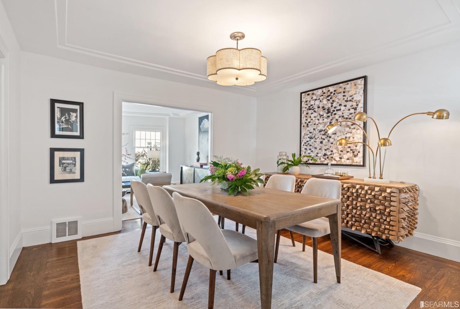 1635 Chestnut Street