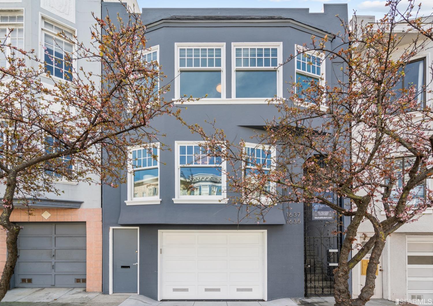 1635 Chestnut Street