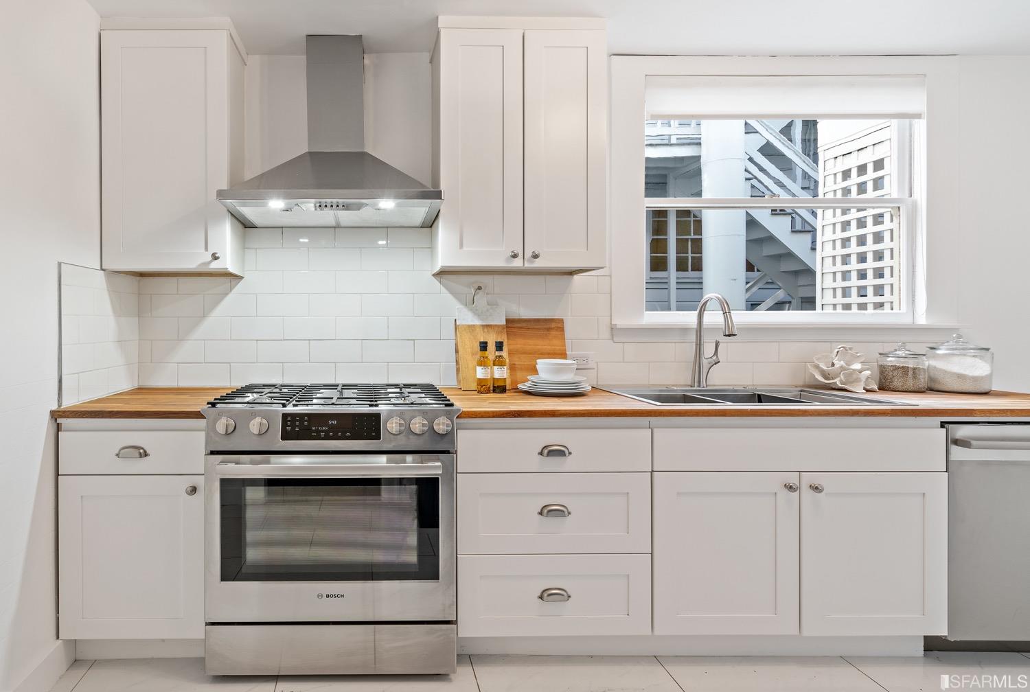 1635 Chestnut Street