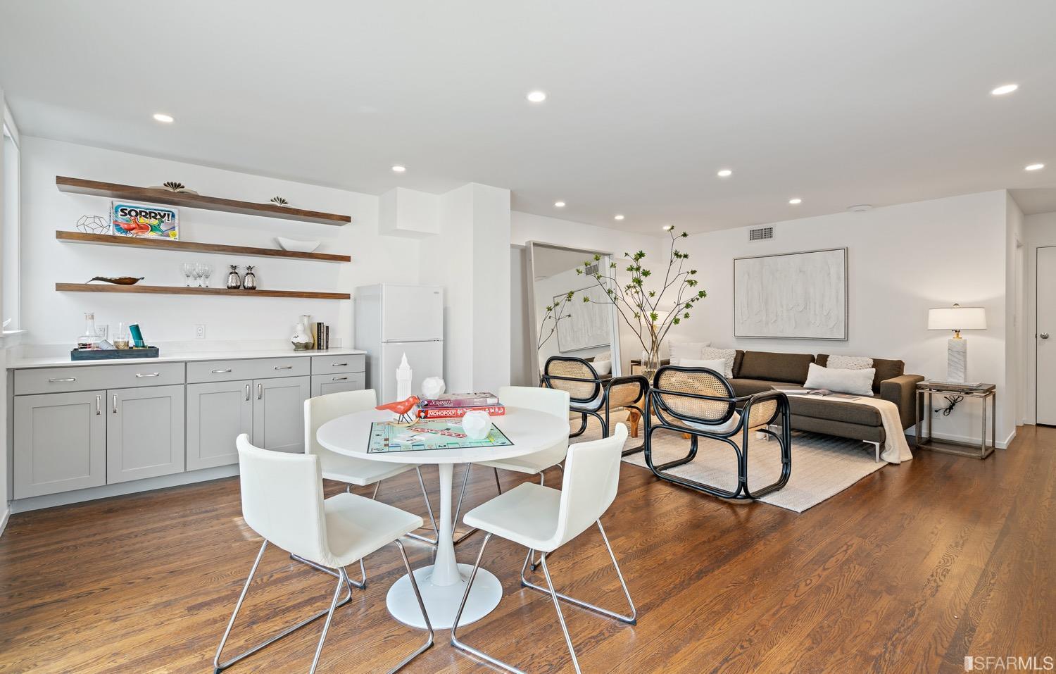 1635 Chestnut Street