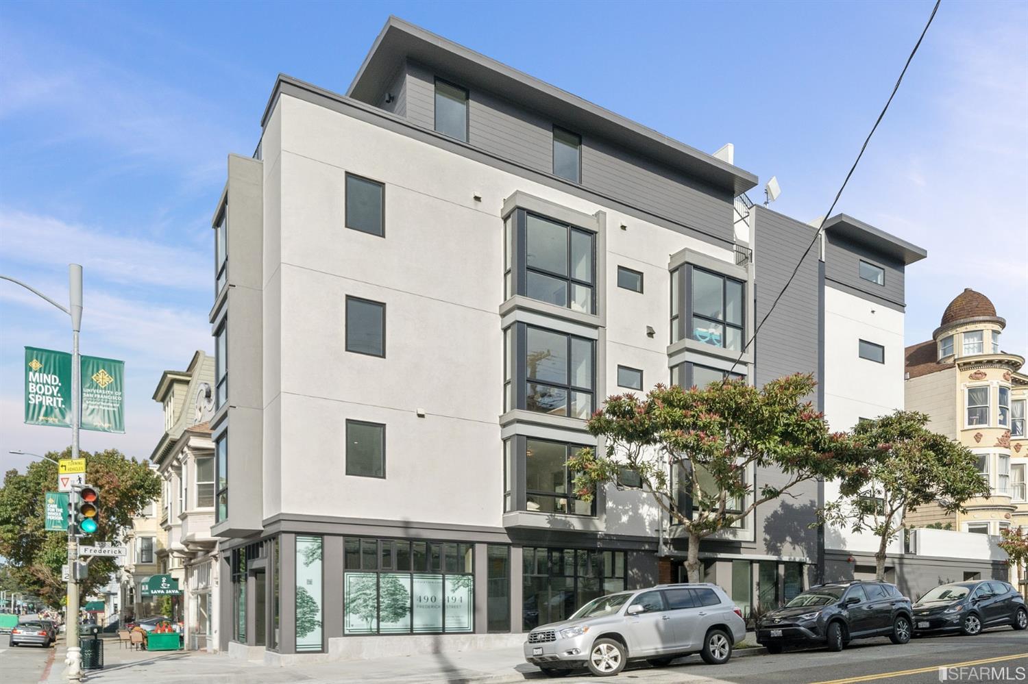 858 Stanyan Street