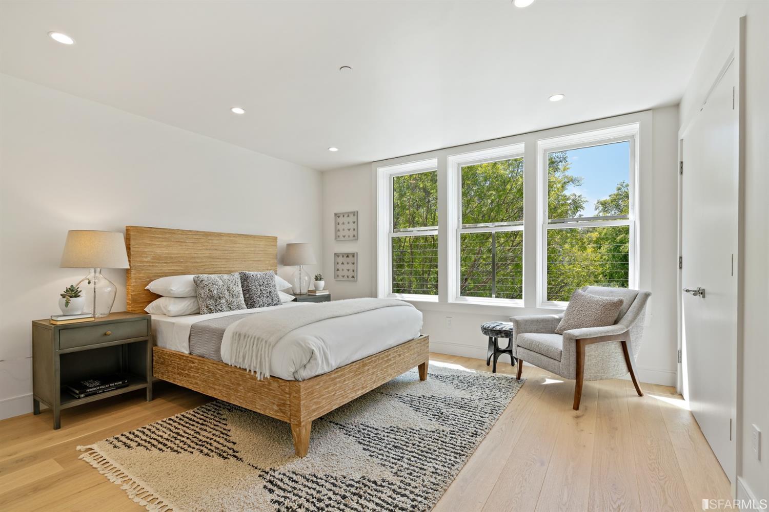 2779 Folsom Street Unit: 3