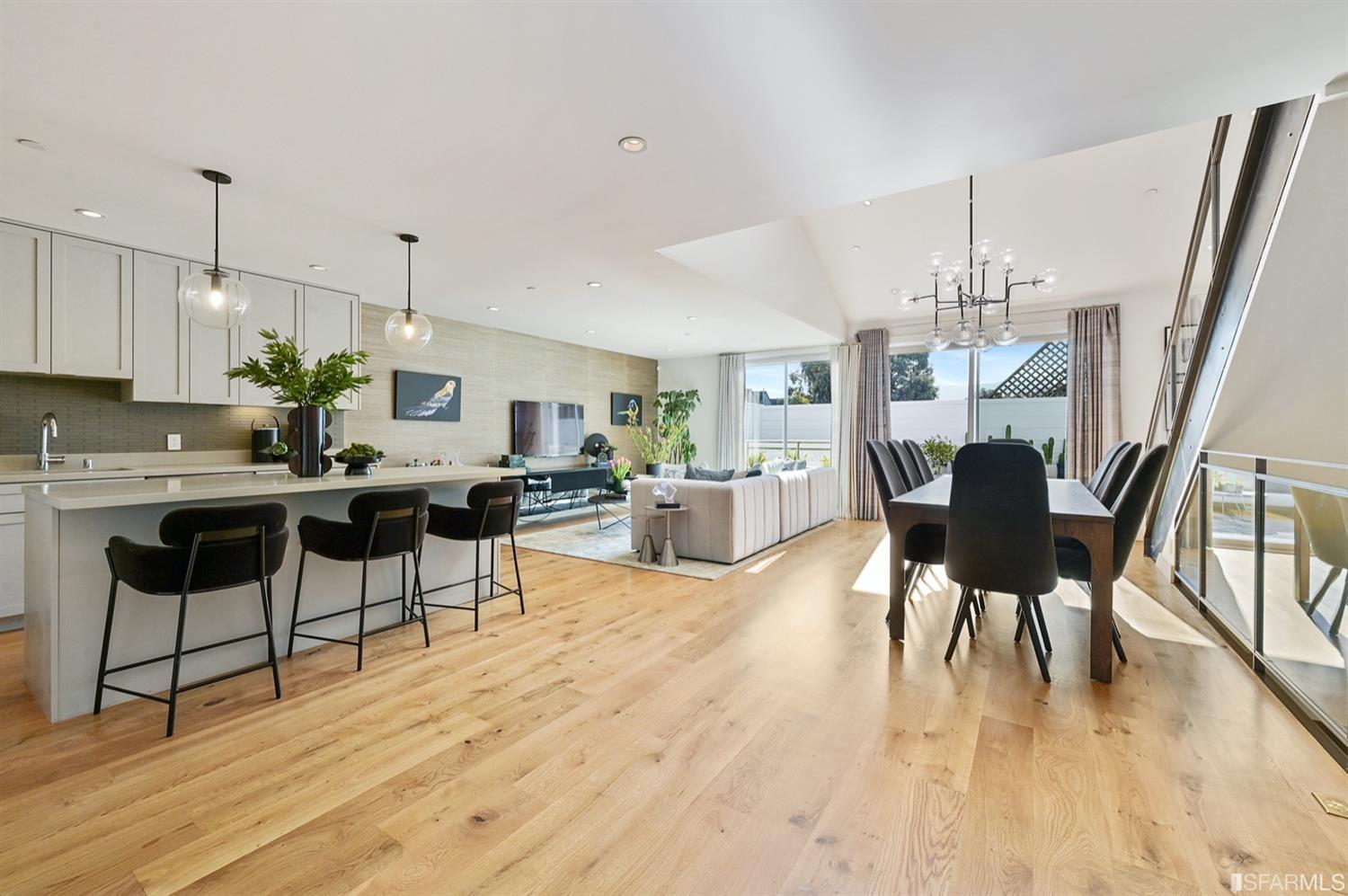 3133 24th Street Unit: 5