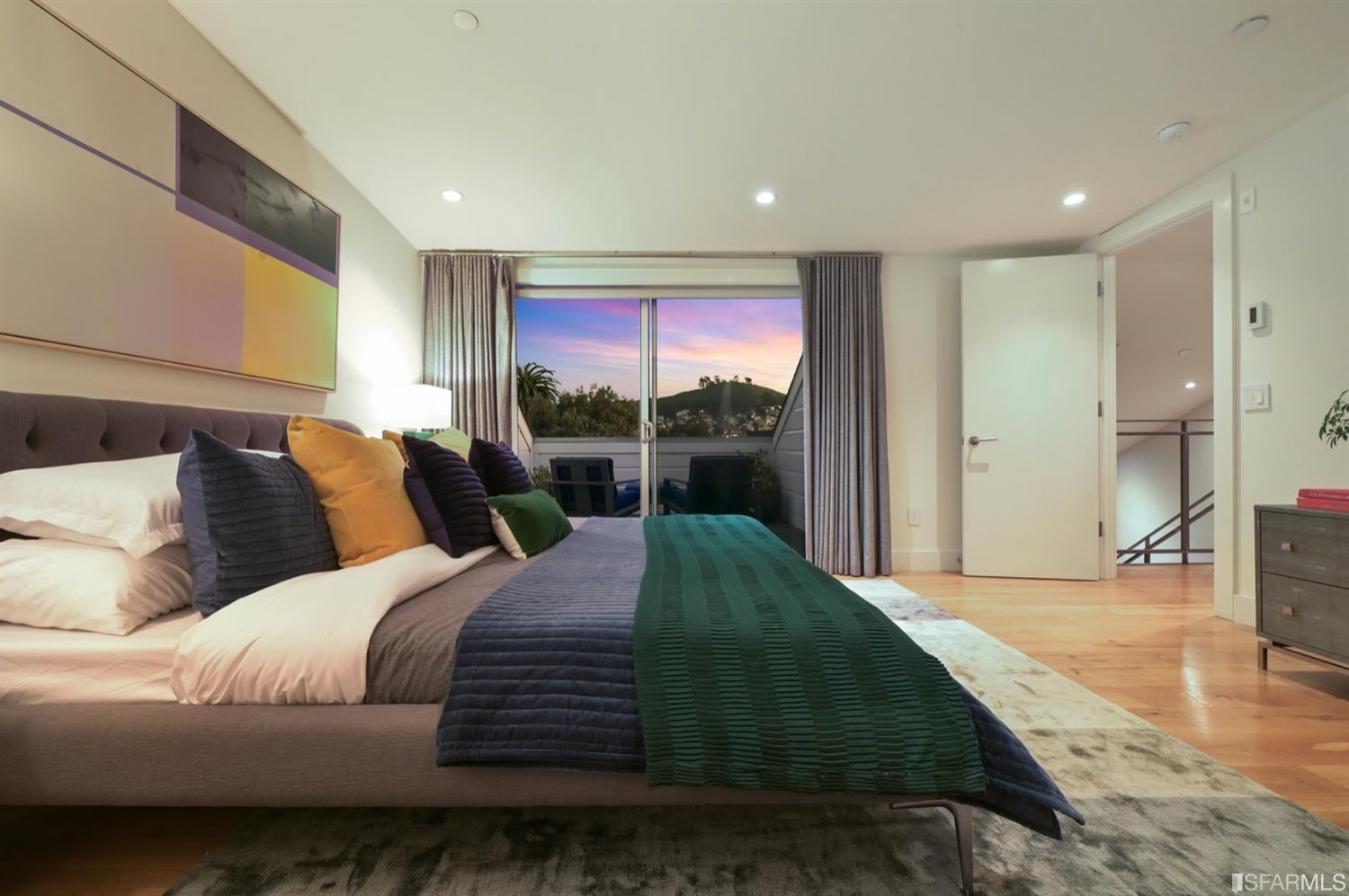 3133 24th Street Unit: 5