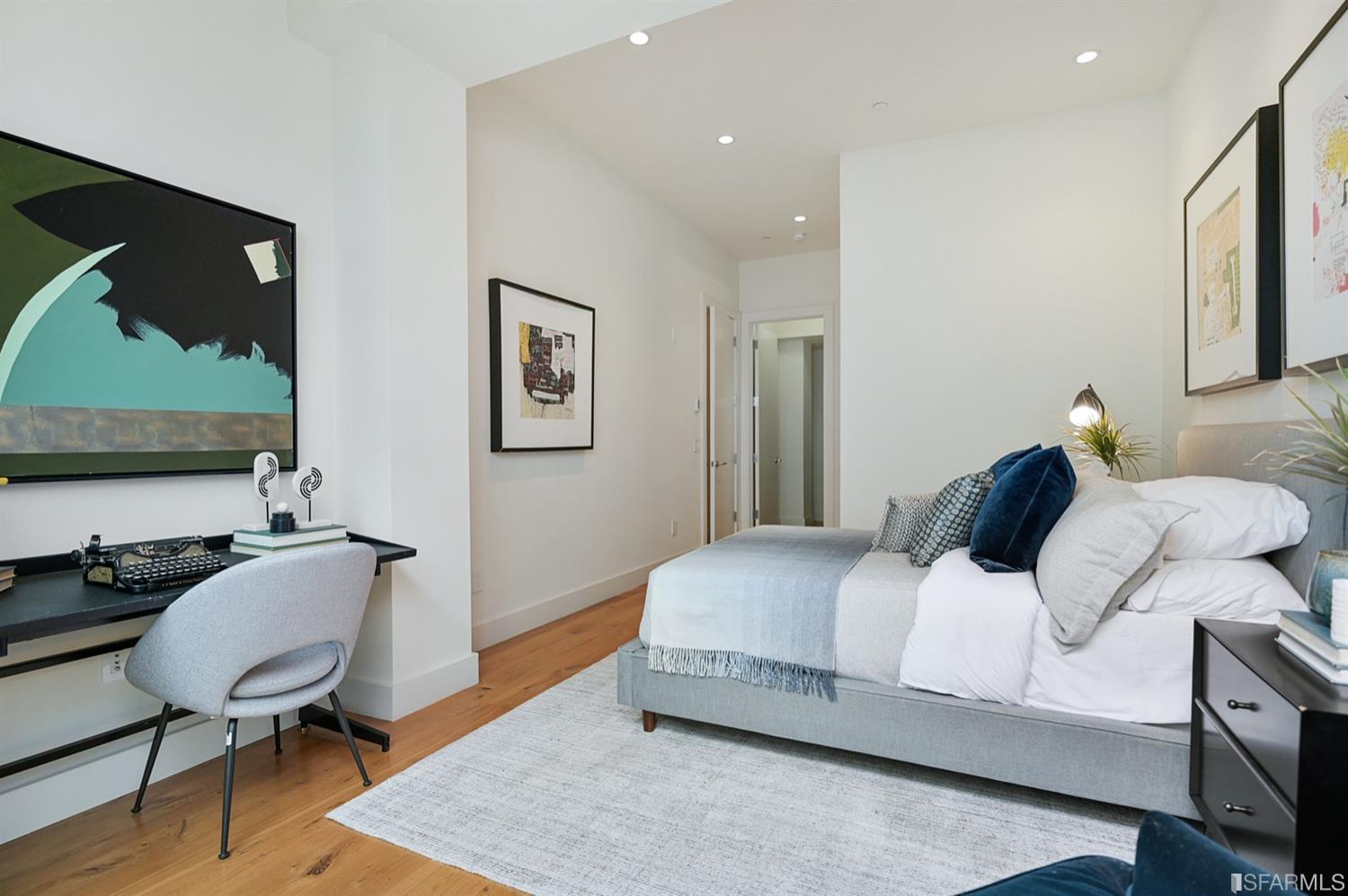 3133 24th Street Unit: 5