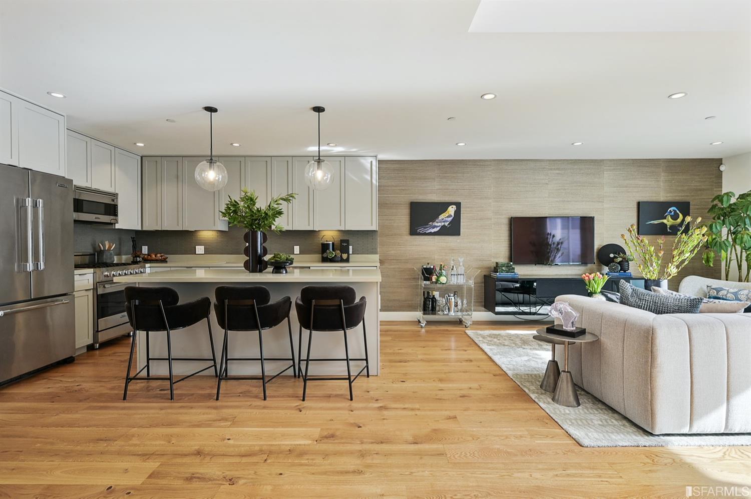 3133 24th Street Unit: 5