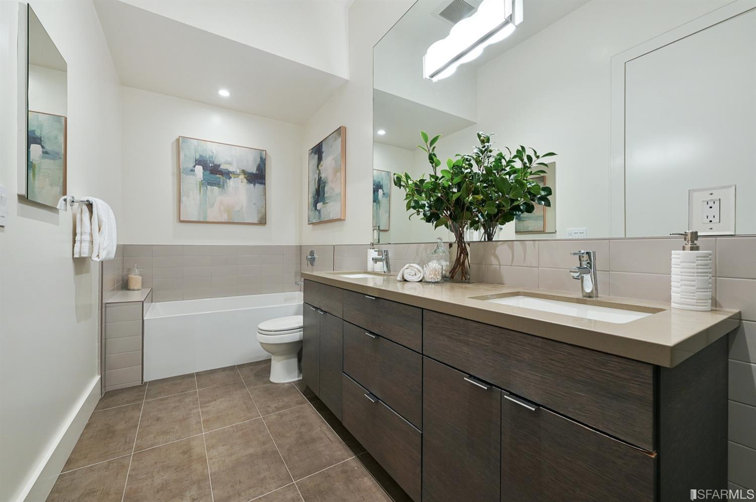 3133 24th Street Unit: 5