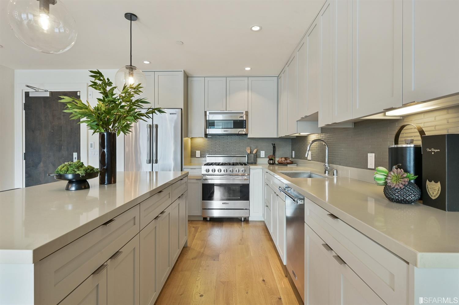 3133 24th Street Unit: 5