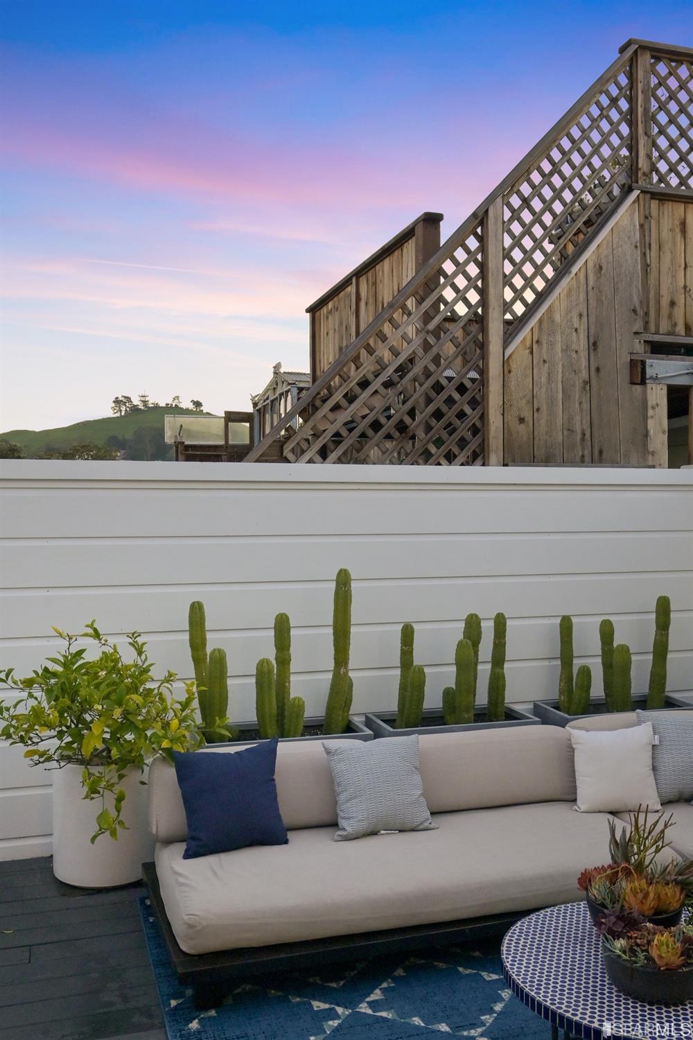 3133 24th Street Unit: 5