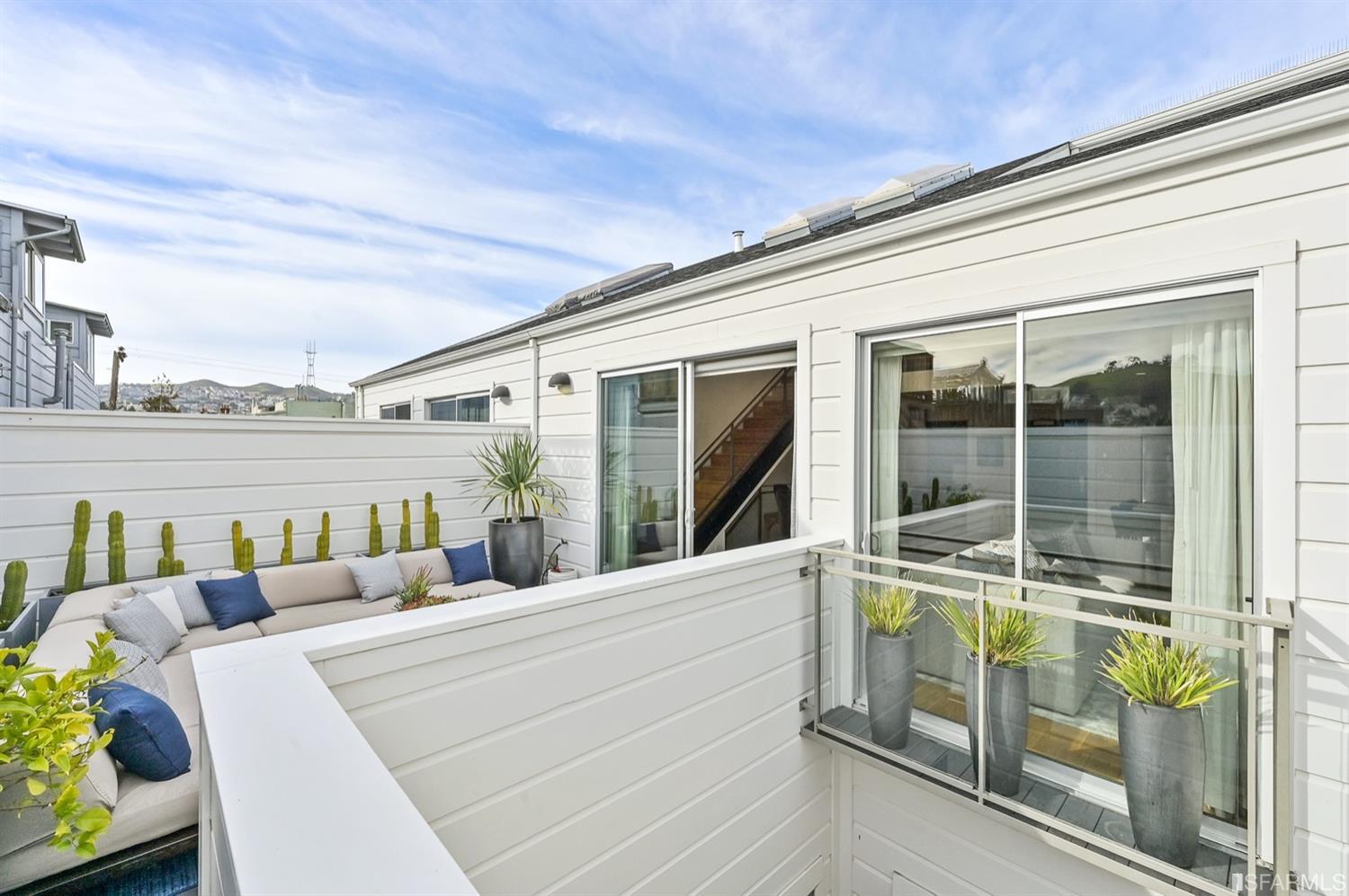 3133 24th Street Unit: 5