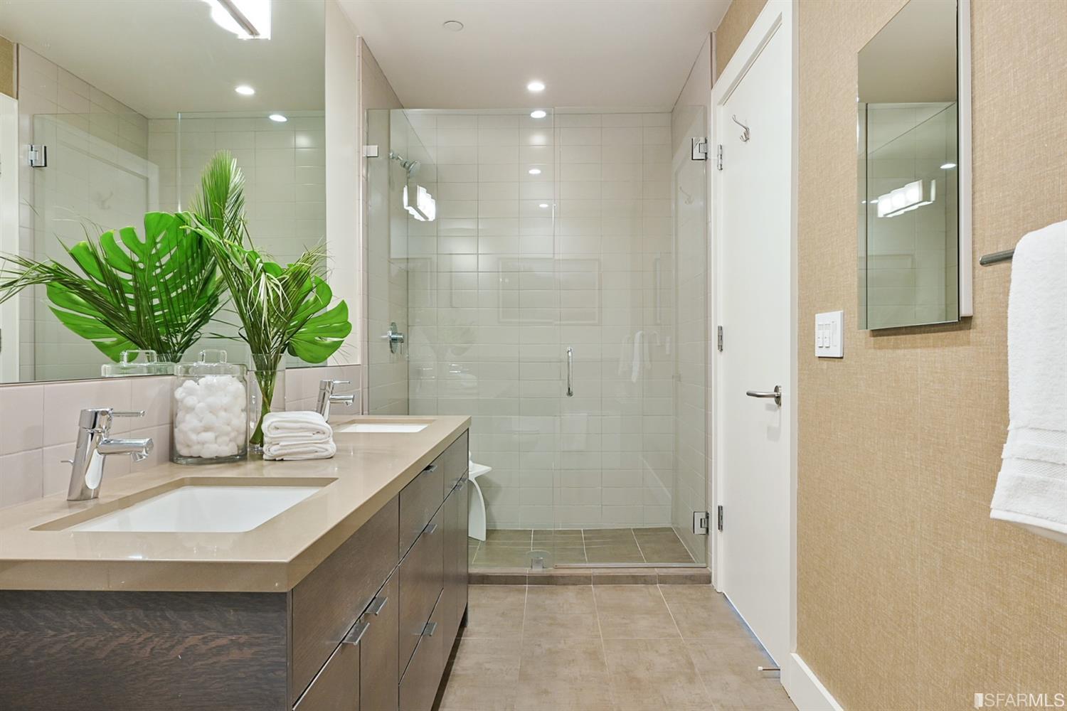 3133 24th Street Unit: 5