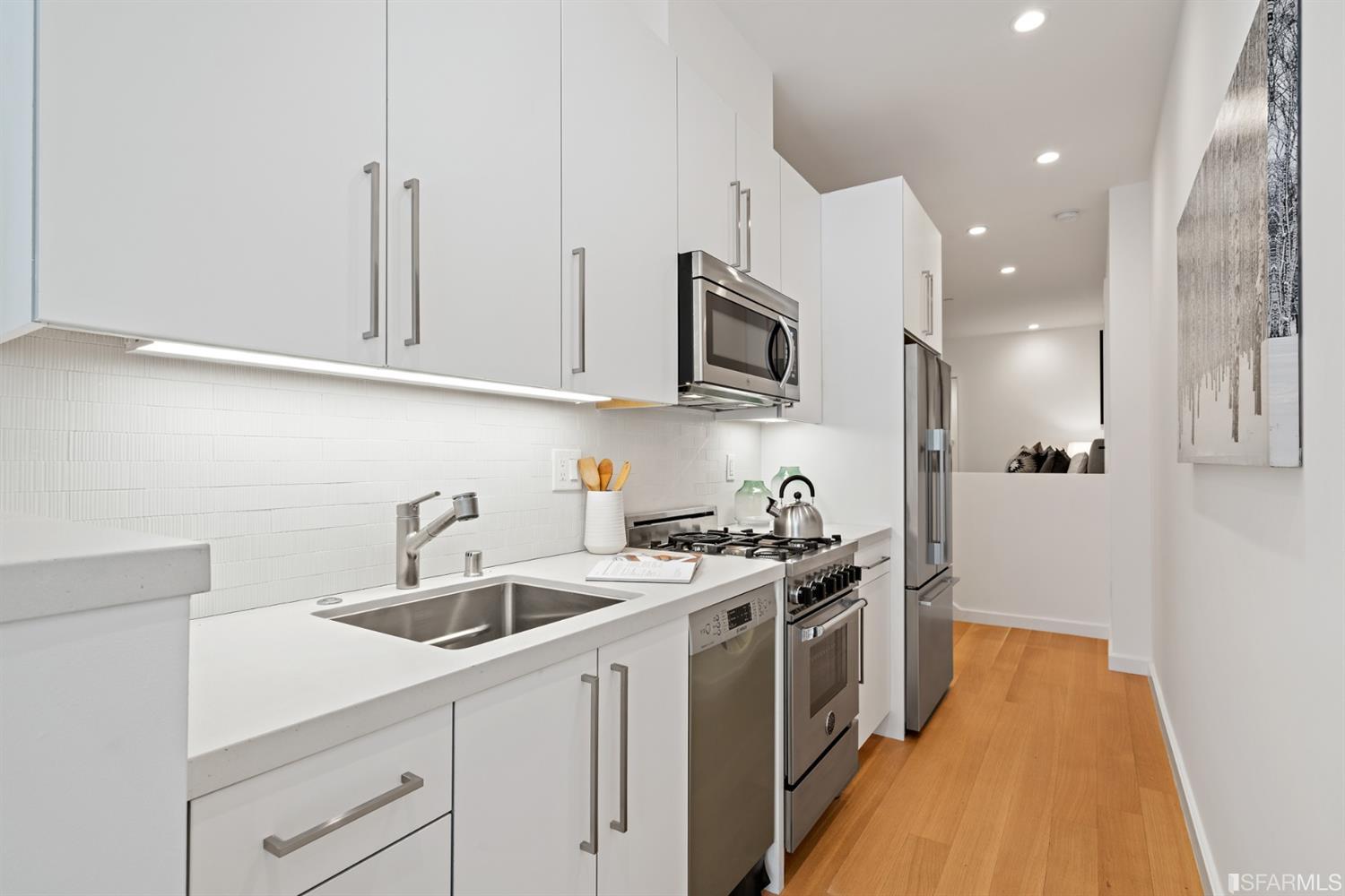 1282 Hayes Street Unit: 101