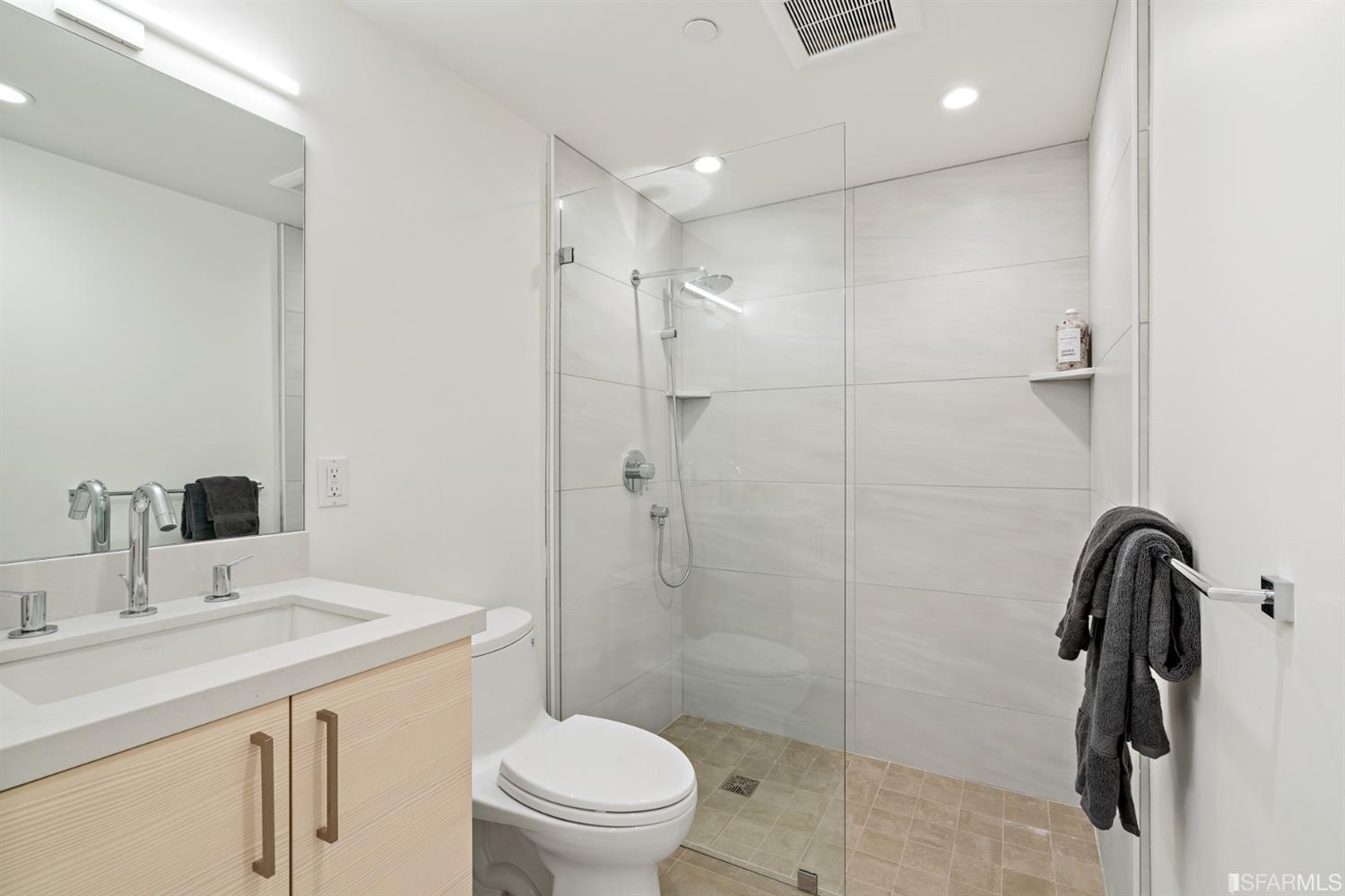 1282 Hayes Street Unit: 101