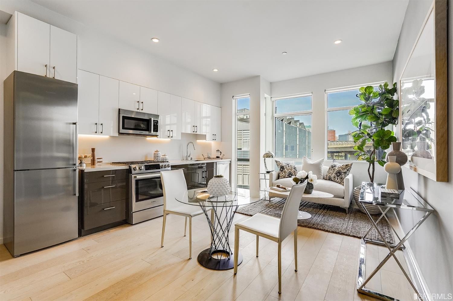 1001 17th Street Unit: 303