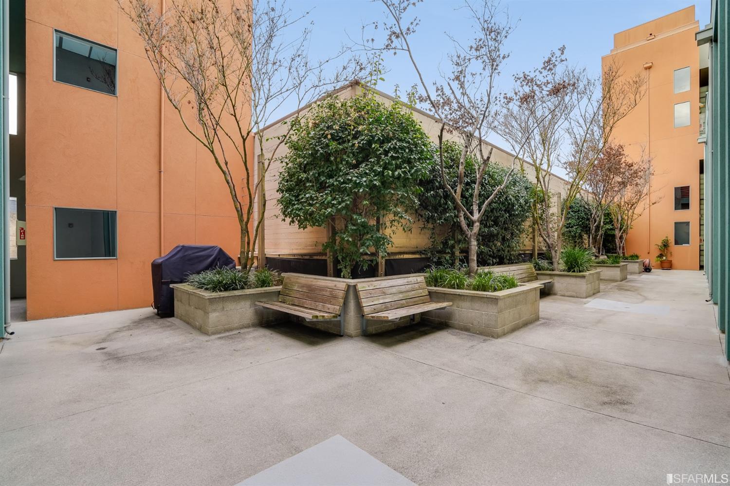 590 6th Street Unit: 212