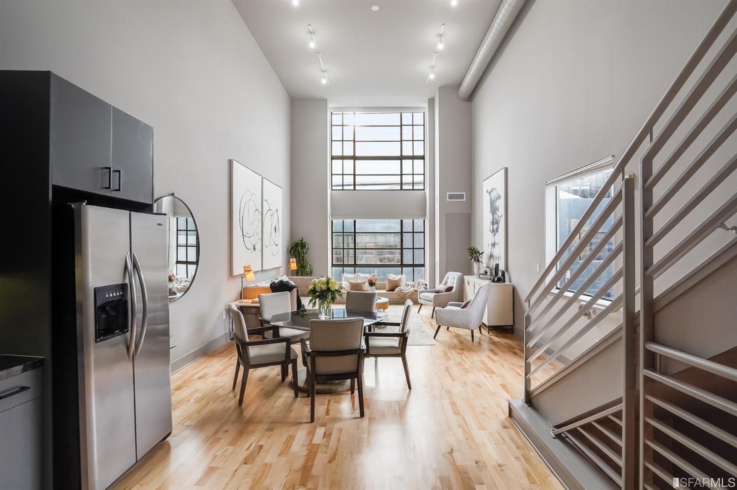 590 6th Street Unit: 212