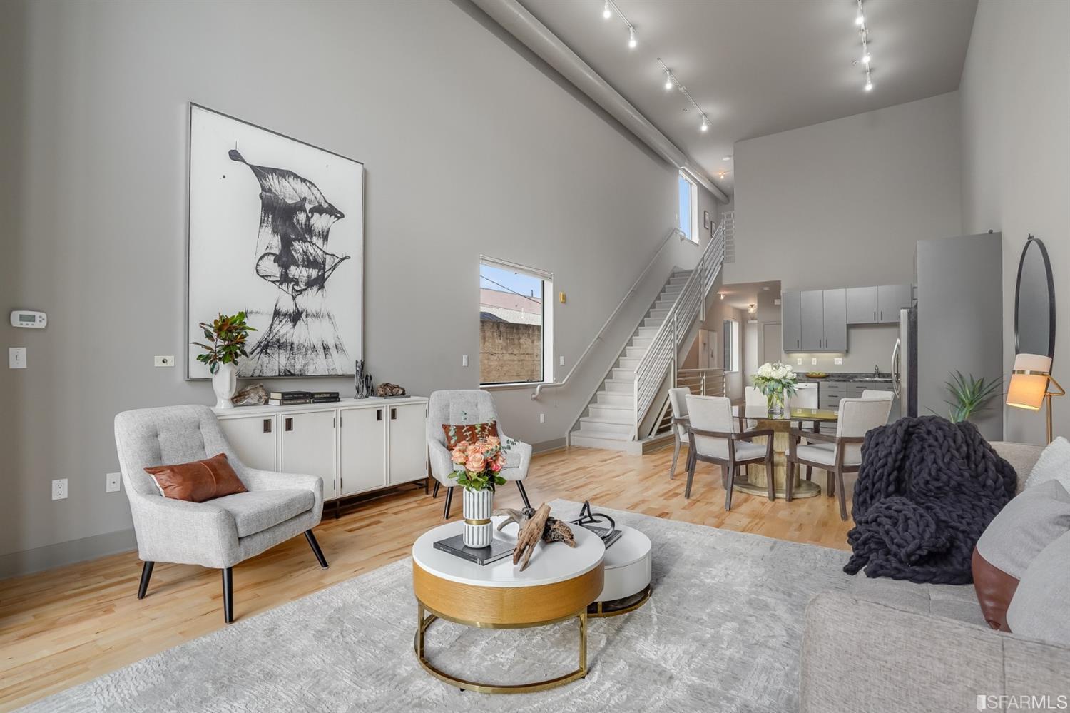 590 6th Street Unit: 212