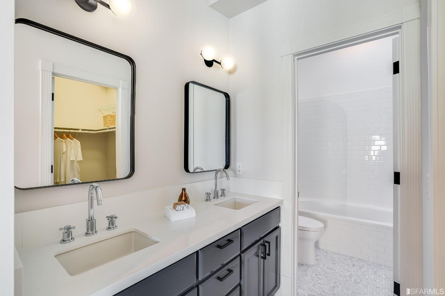 3615 20th Street Unit: 5