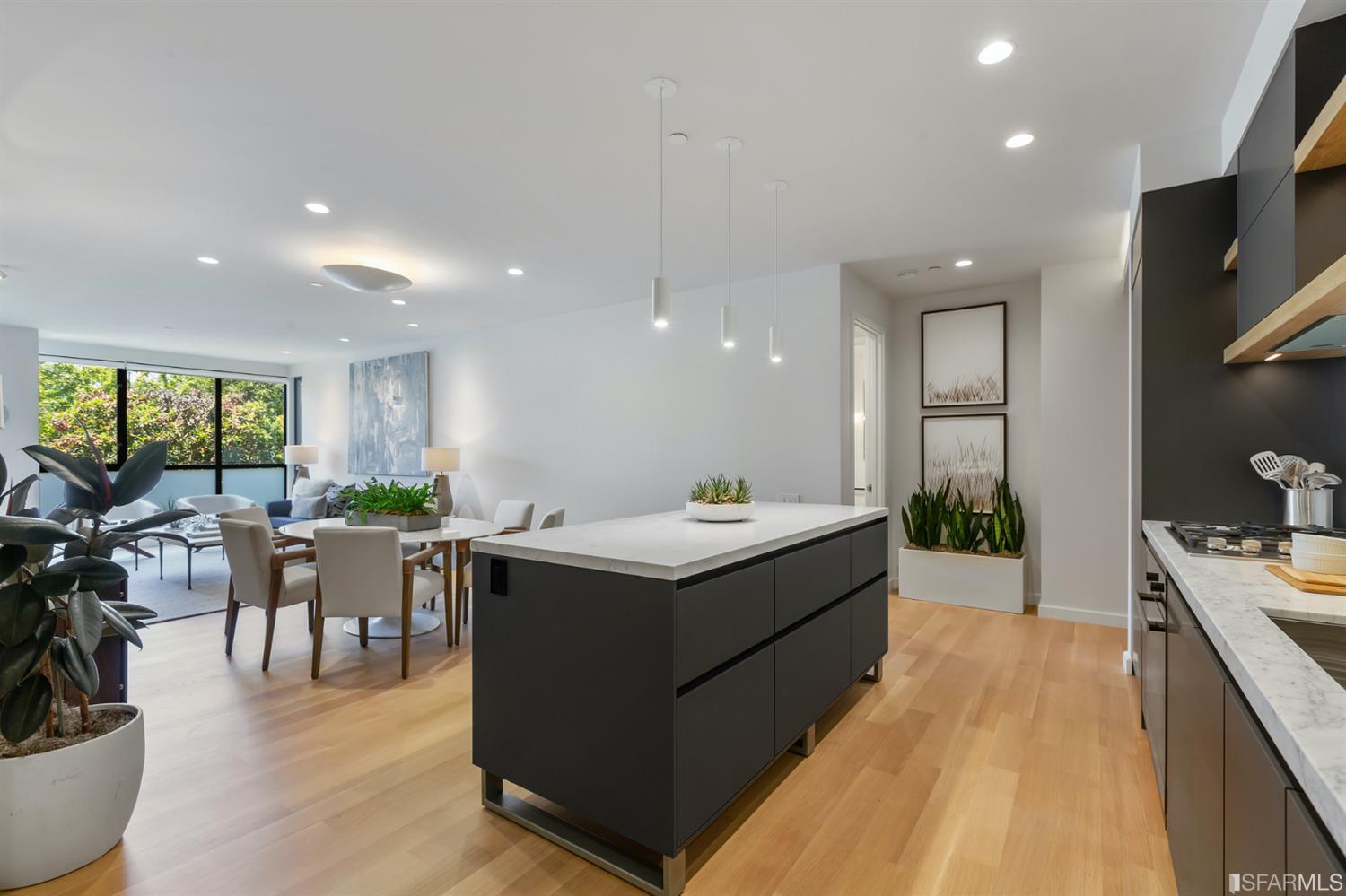 858 Capp Street Unit: 4