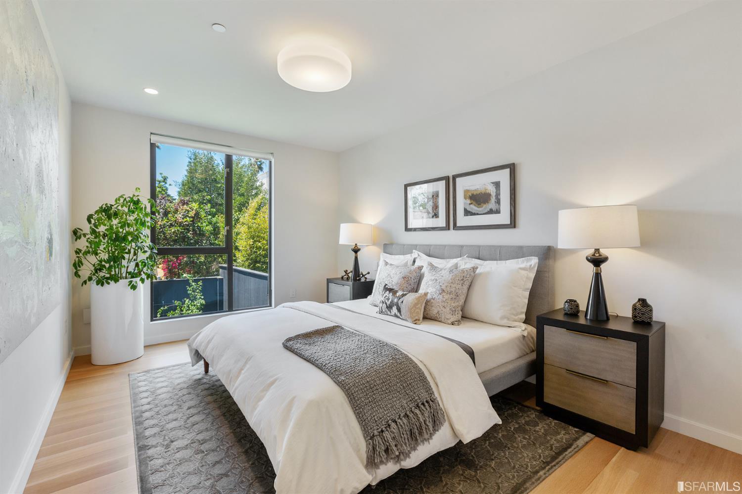 858 Capp Street Unit: 4