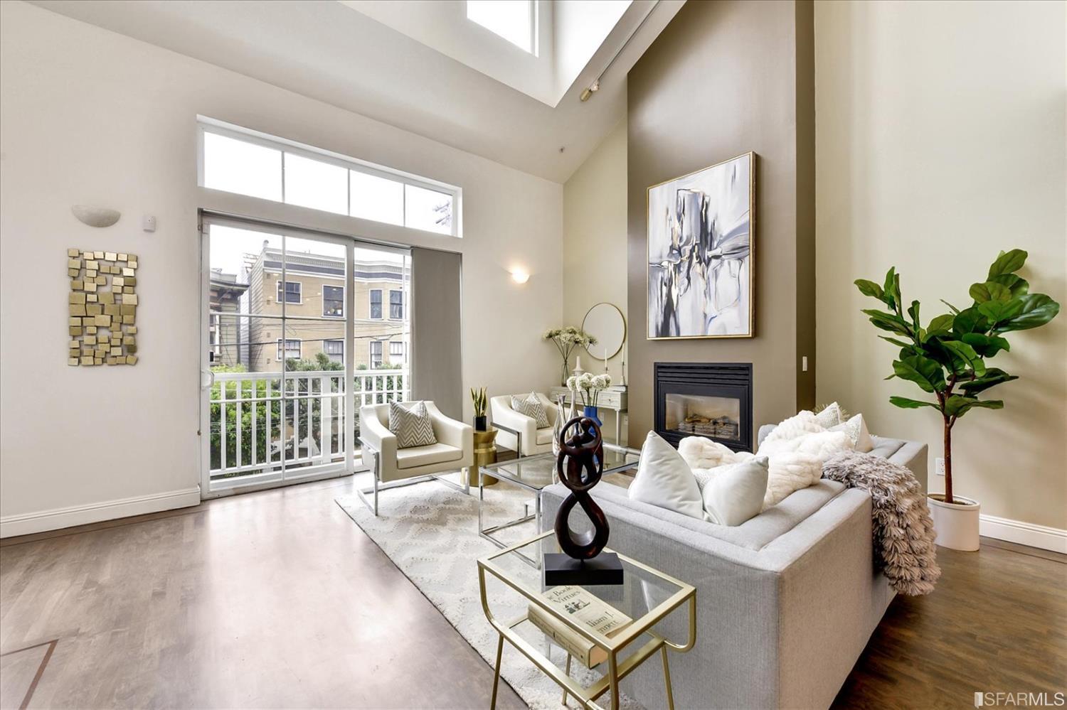 2488 Sutter Street Unit: 2